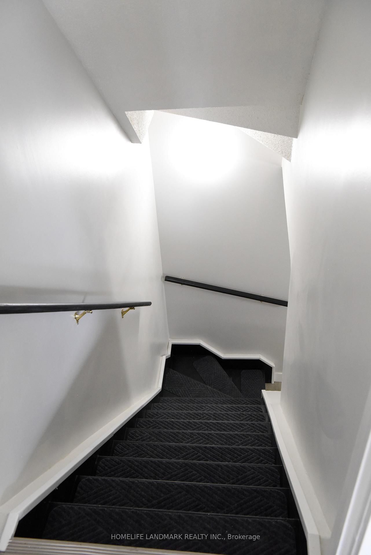 Townhouse for sale at 6 Silver Maple Crescent, Barrie, Ontario, L4N 8T3 - Holly - MLS: S12941386