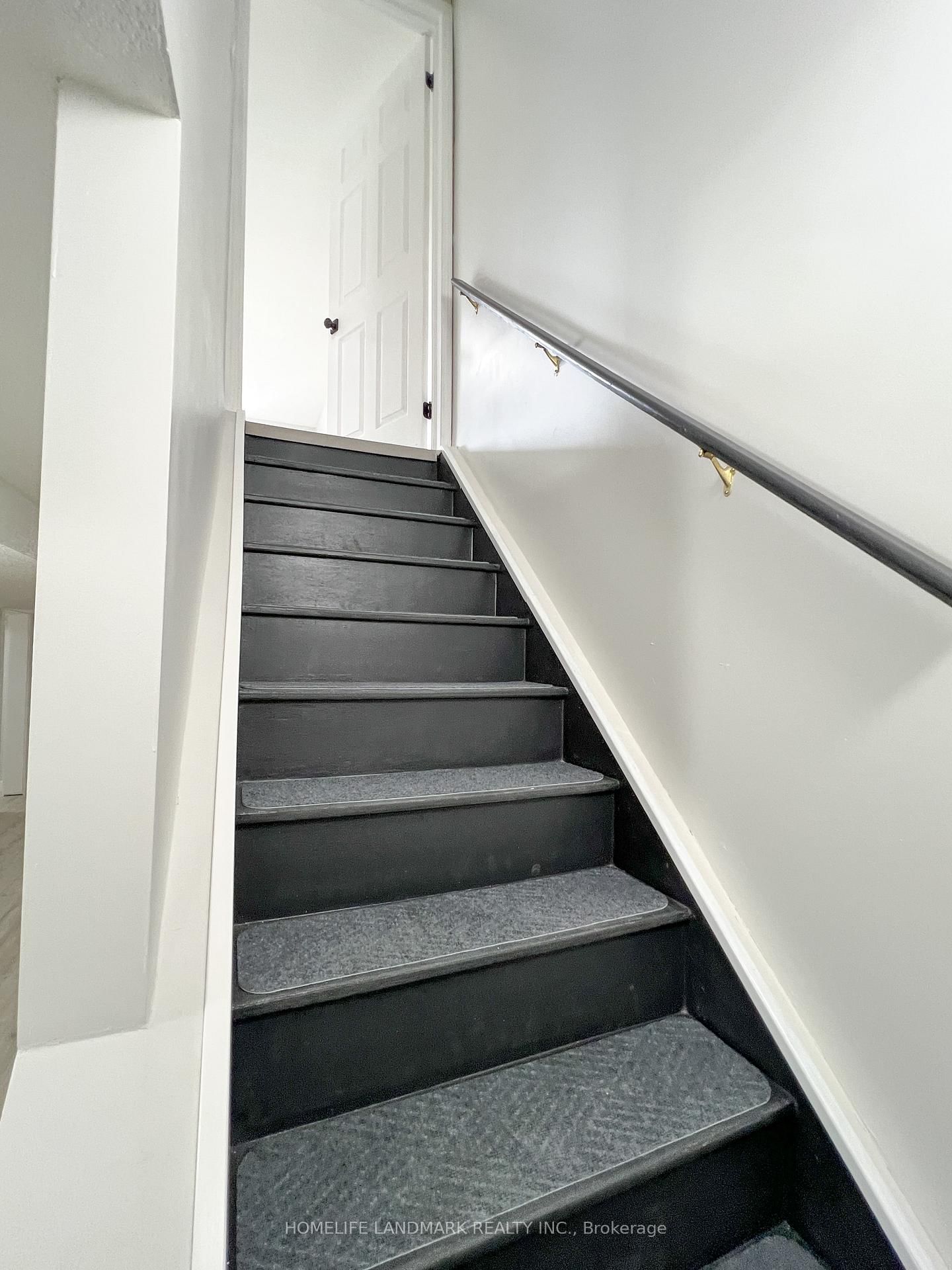 Townhouse for sale at 6 Silver Maple Crescent, Barrie, Ontario, L4N 8T3 - Holly - MLS: S12941386