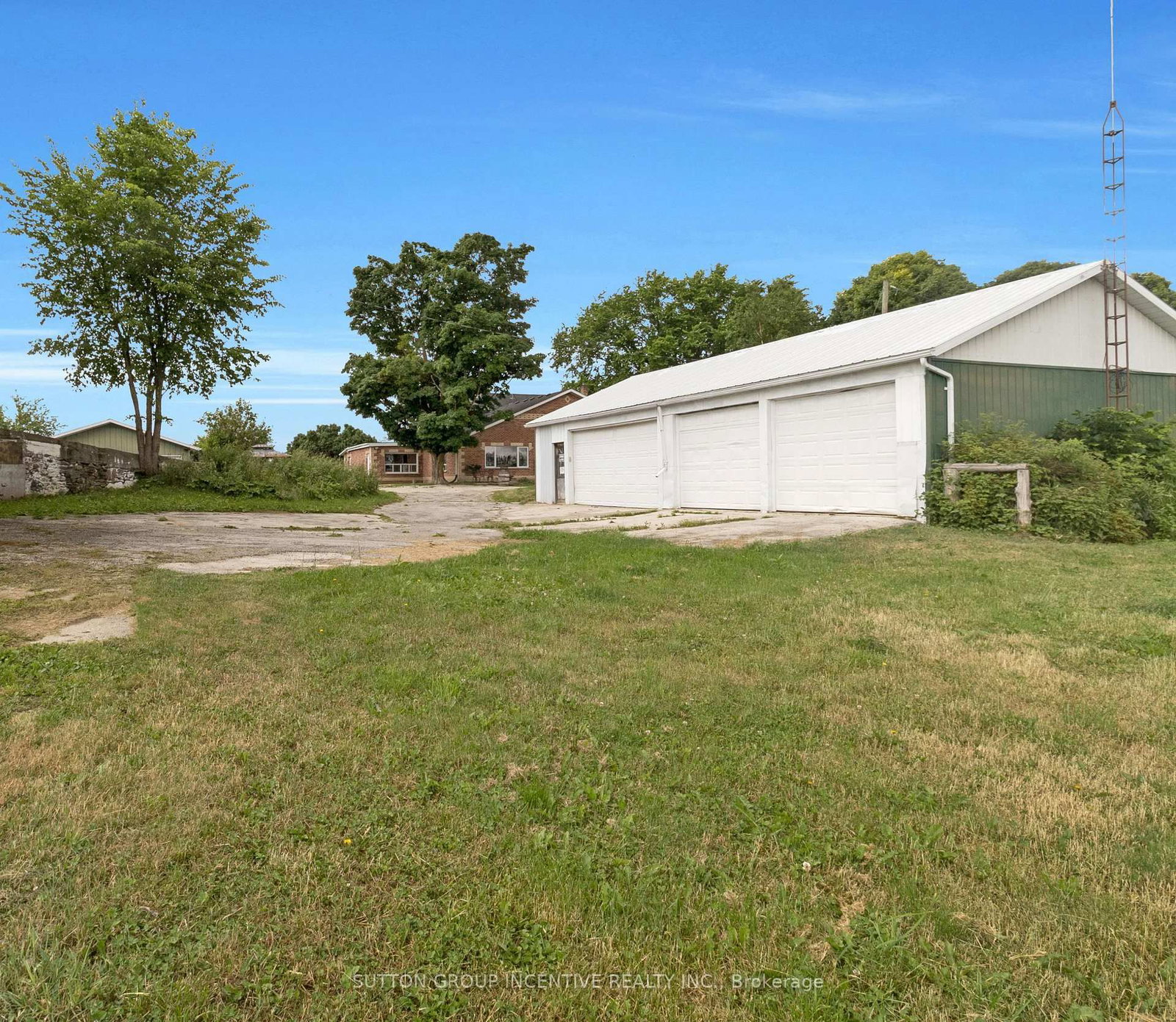 Detached House for sale at 6511 21/22 Nottawasaga Sideroad, Clearview, Ontario, L0M 1S0 - Rural Clearview - MLS: S12942660