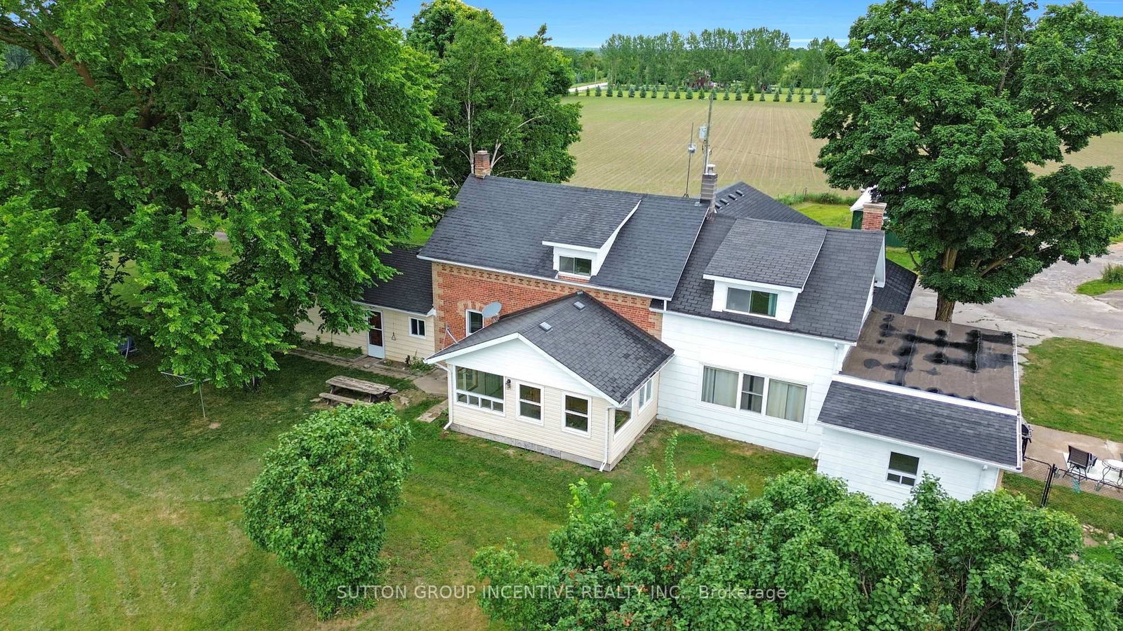 Detached House for sale at 6511 21/22 Nottawasaga Sideroad, Clearview, Ontario, L0M 1S0 - Rural Clearview - MLS: S12942660