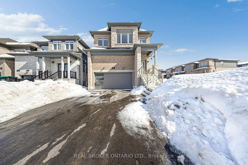 48 Barnyard Tr, Barrie, L9J 0C2 | Image 2