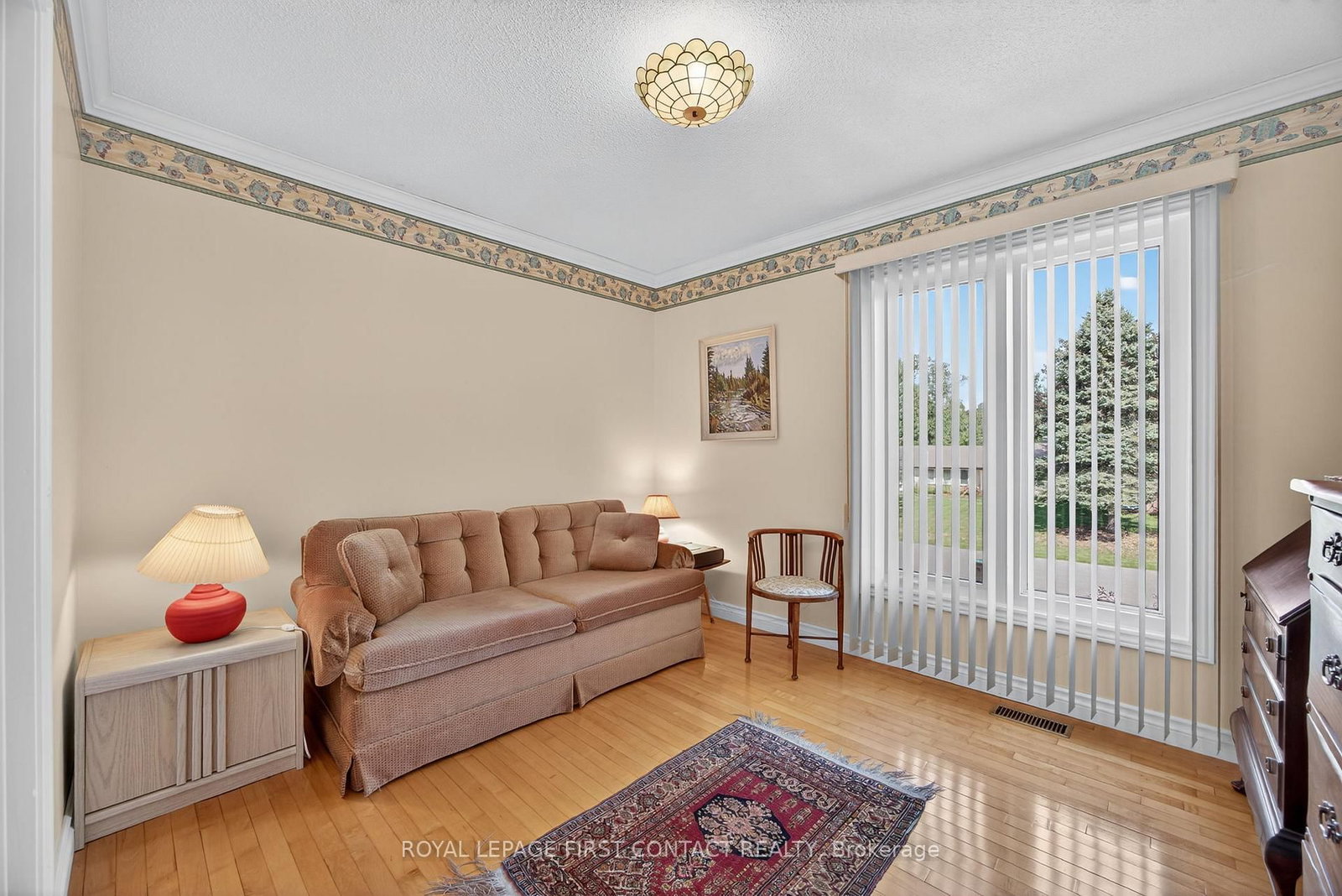 Detached House for sale at 7 Maplecrest Road, Springwater, Ontario, L9X 0P8 - Midhurst - MLS: S12944286