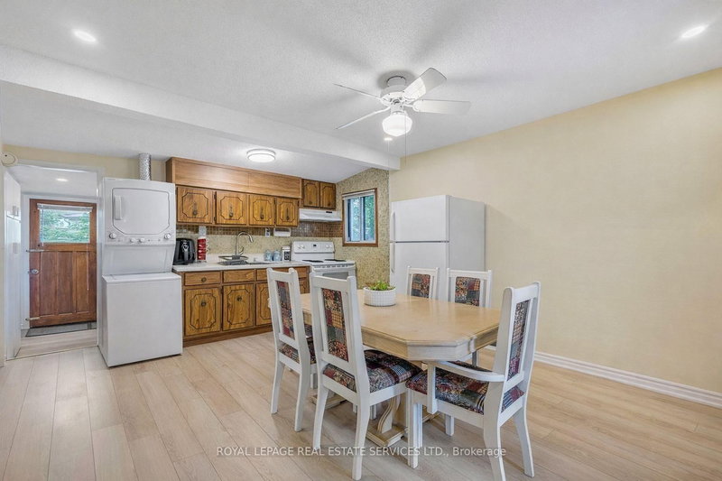 34 Nancy St, Wasaga Beach, L9Z 2K5 | Image 2