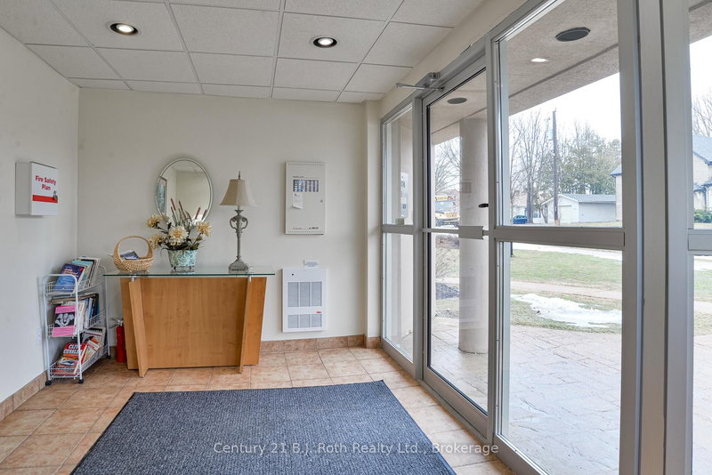 101 - 125 Bond St, Orillia, L3V 1J7 | Image 3