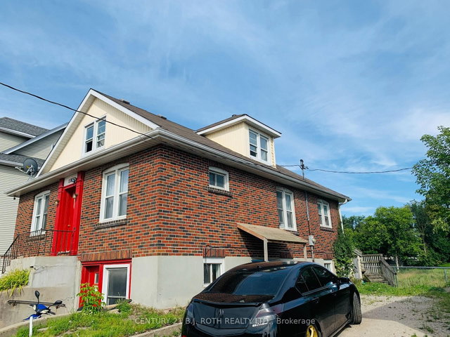 156 Dunlop Street W