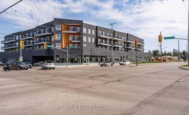 home for lease on 416-430 Essa Road