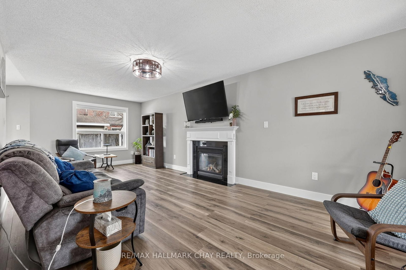 Detached House for sale at 44 Sherwood Court, Barrie, Ontario, L4N 9V1 - Northwest - MLS: S12945672