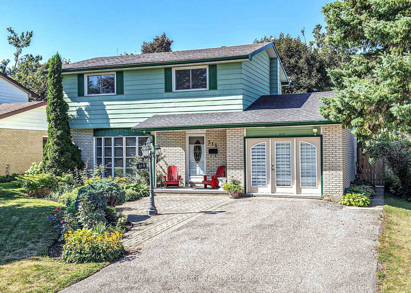 215 Park St, Orillia, L3V 5V7 | Image 2