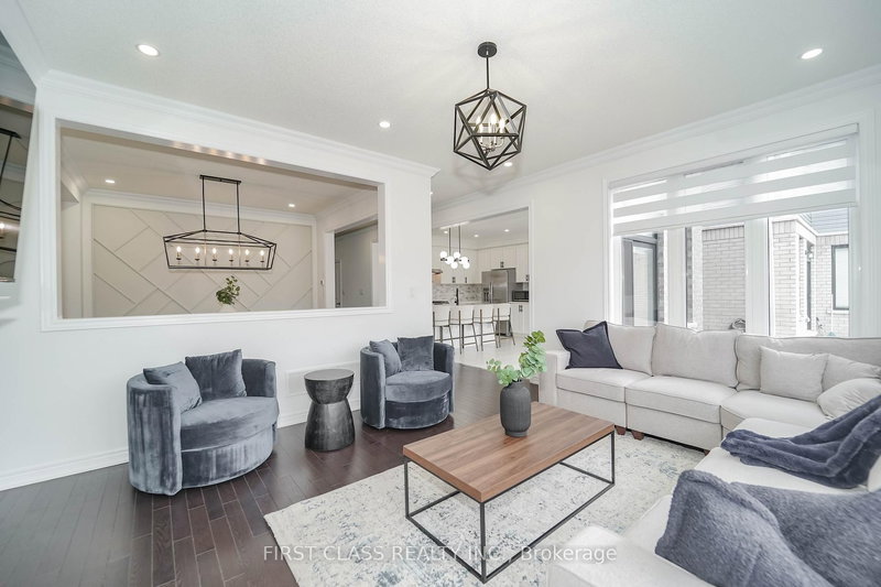 101 Thicketwood Ave, Barrie, L9J 0W8 | Image 3