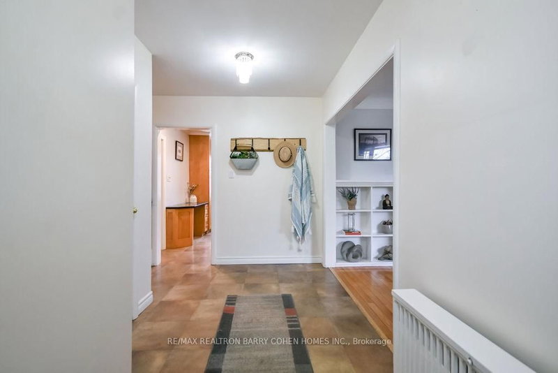 62 Letitia St, Barrie, L4N 1P1 | Image 3