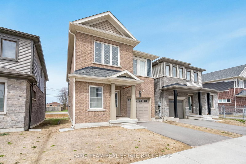 27 Harvest Cres, Barrie, L9J 0T3 | Image 3