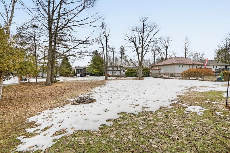 15 Smallman Dr, Wasaga Beach, L9Z 1L1 | Image 3