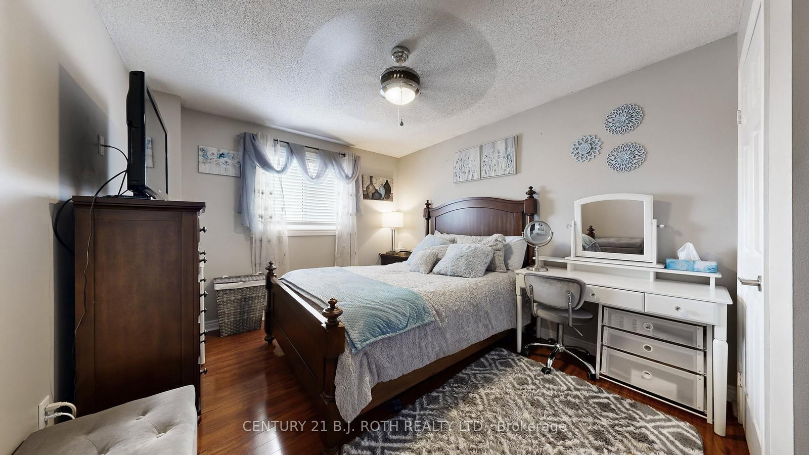 Detached House for sale at 14 Round Leaf Court, Barrie, Ontario, L4N 9N3 - Holly - MLS: S12951184