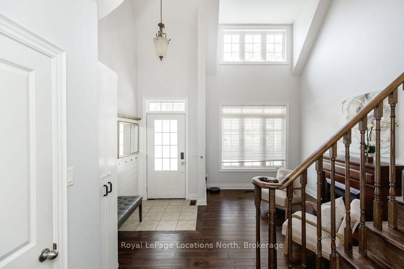 11 CHRISTY Dr, Wasaga Beach, L9Z 1S7 | Image 2