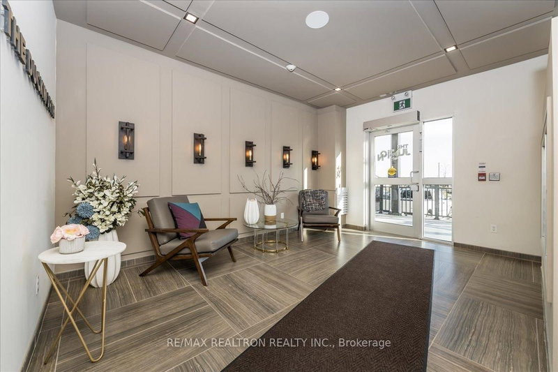 102 - 299 Cundles Rd E, Barrie, L4M 0K9 | Image 3