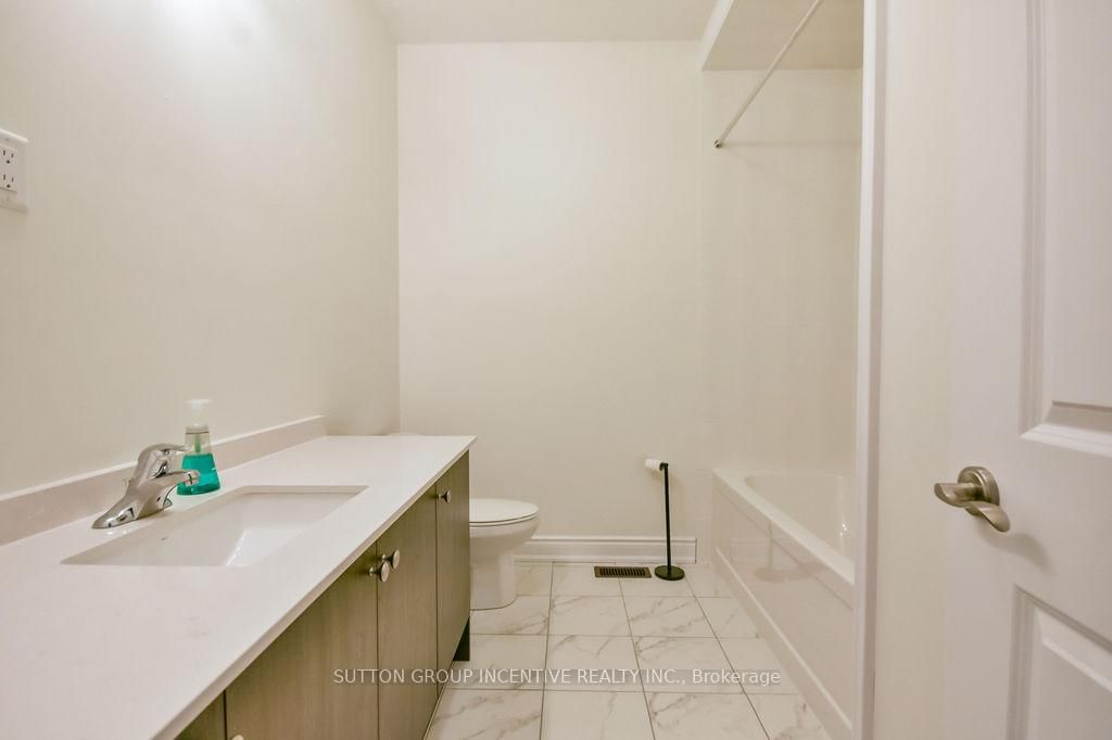 10 Cottonwood Street • Springwater, ON photo 15