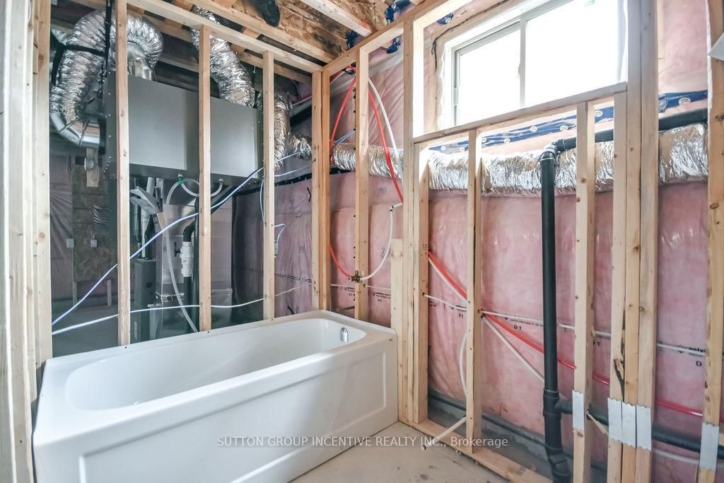 10 Cottonwood Street • Springwater, ON photo 22
