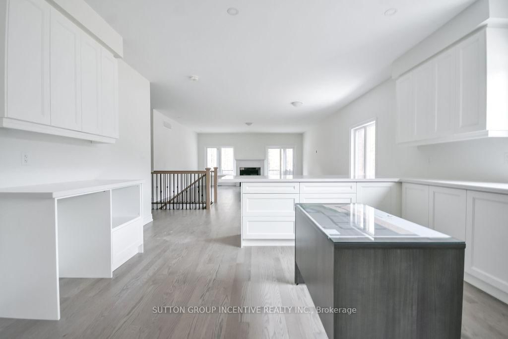 10 Cottonwood Street • Springwater, ON photo 7