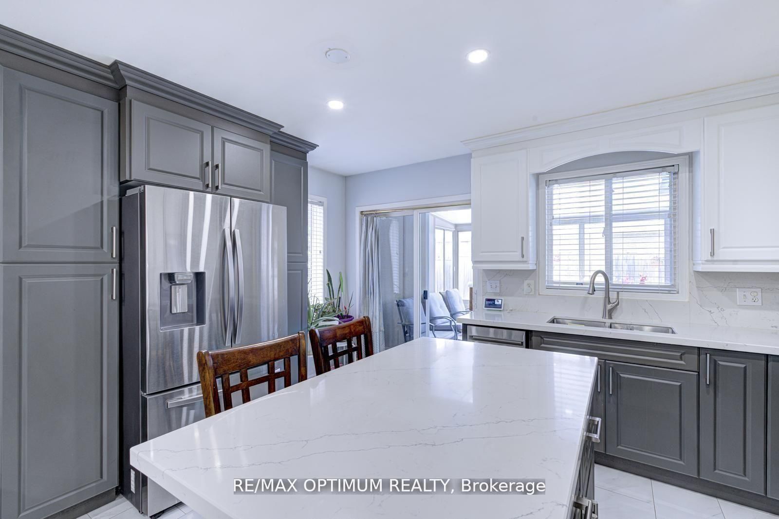 Detached House for sale at 177 Hanmer Street, Barrie, Ontario, L4M 6W6 - East Bayfield - MLS: S12951786