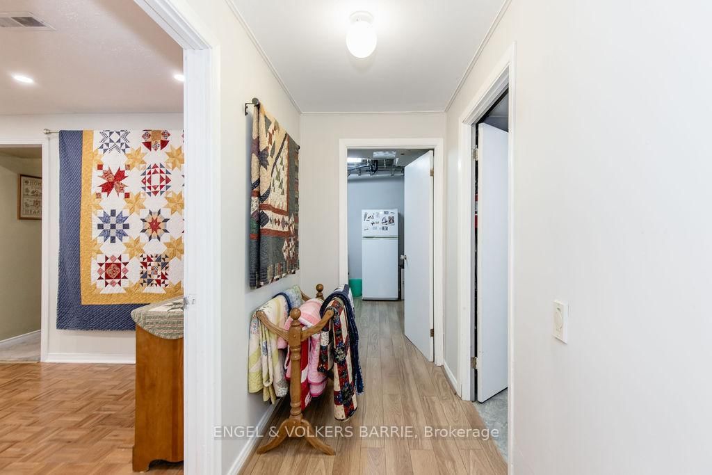 Detached House for sale at 68 Ottaway Avenue, Barrie, Ontario, L4M 2X2 - Wellington - MLS: S12952368