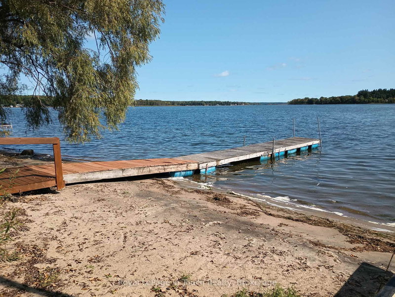 468 Champlain Rd, Penetanguishene, L9M 1S5 | Image 2