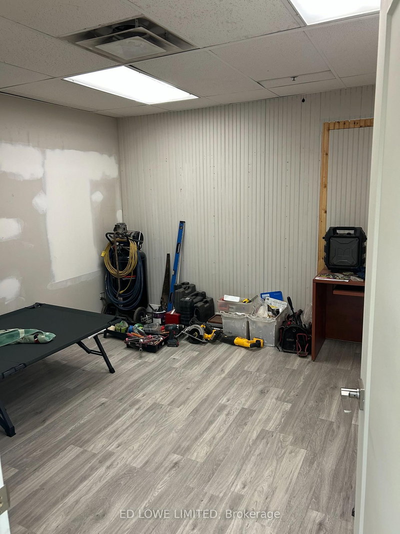 16 - 28 Currie St, Barrie, L4M 5N4 | Image 3