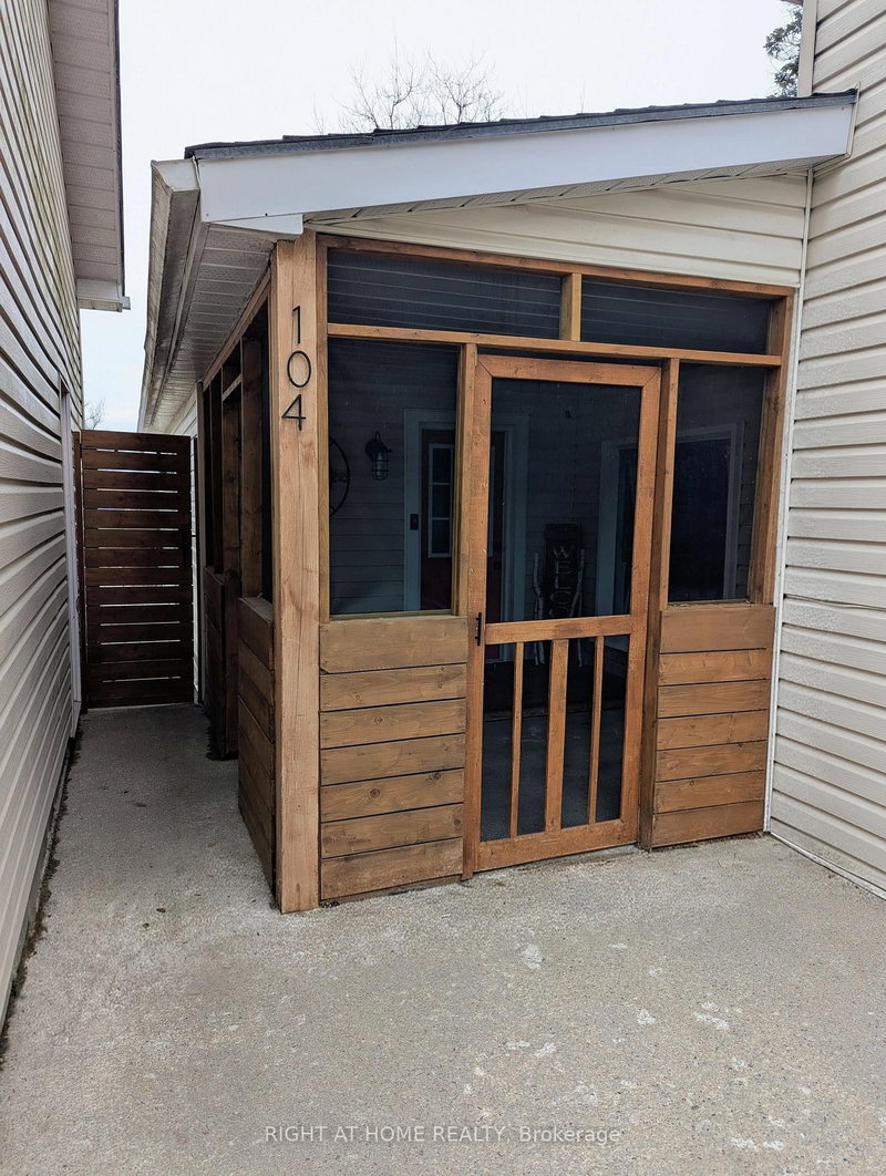 104 Richard St, Tay, L0K 2A0 | Image 3