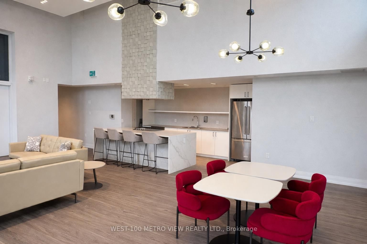 Condo for sale at 709-56 Lakeside Terrace, Barrie, Ontario, L4M 7B9 - Little Lake - MLS: S12954982