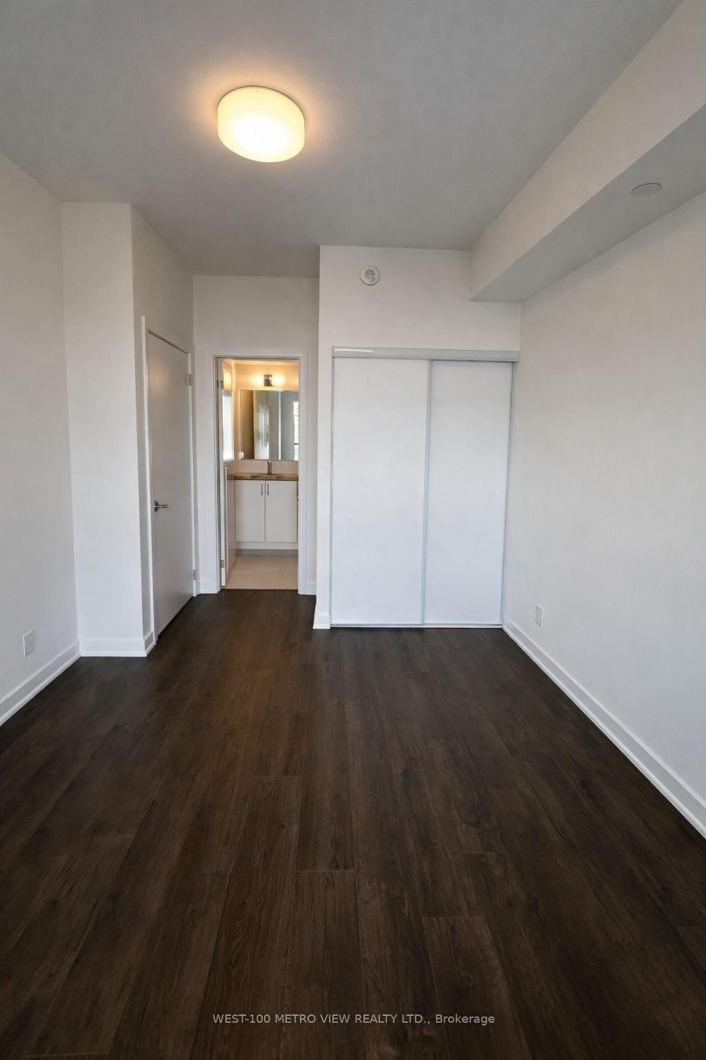 Condo for sale at 709-56 Lakeside Terrace, Barrie, Ontario, L4M 7B9 - Little Lake - MLS: S12954982