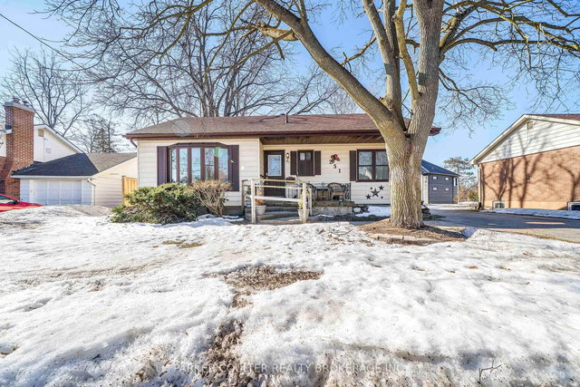 251 Codrington Street