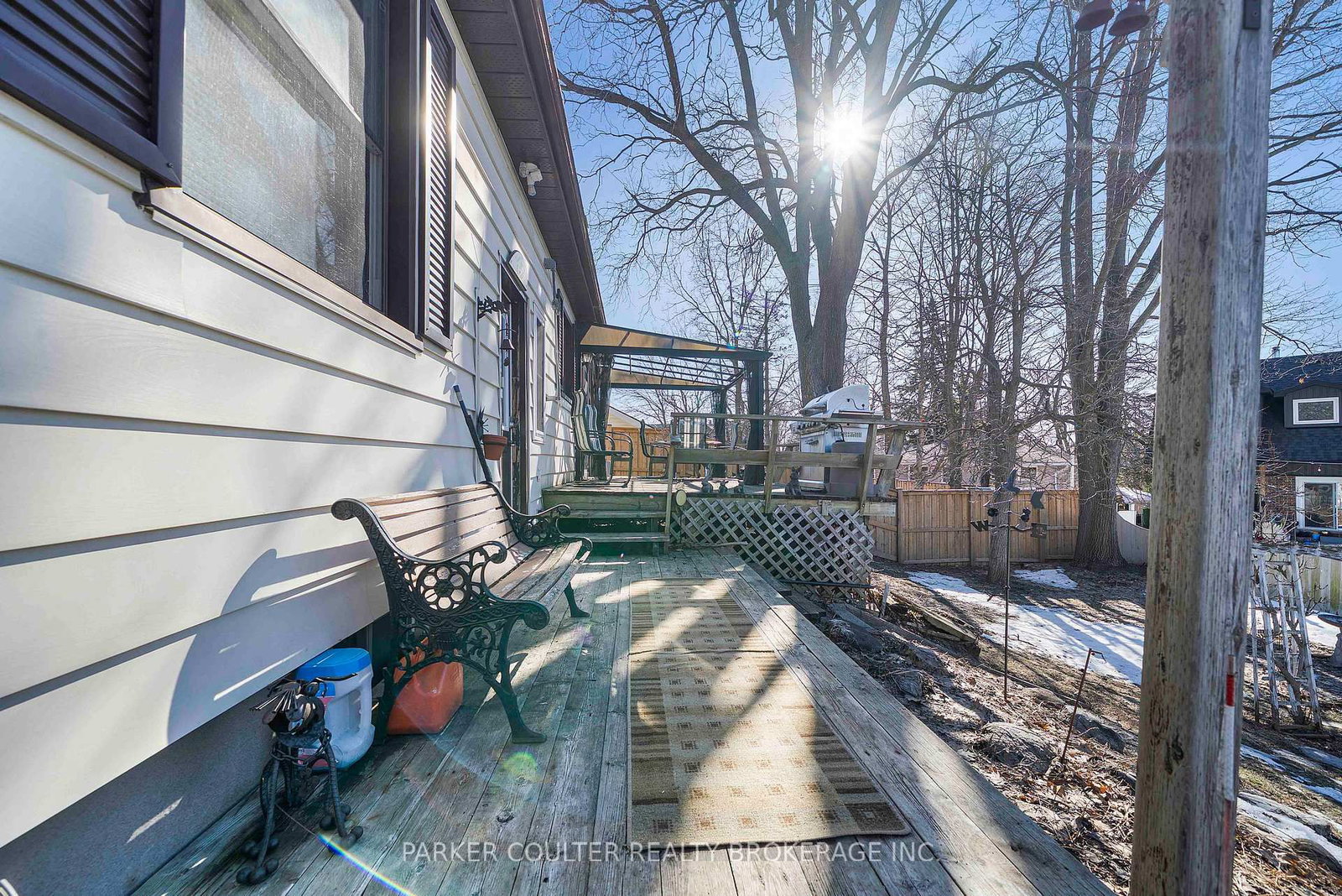 Detached House for sale at 251 Codrington Street, Barrie, Ontario, L4M 1S6 - Codrington - MLS: S12955498