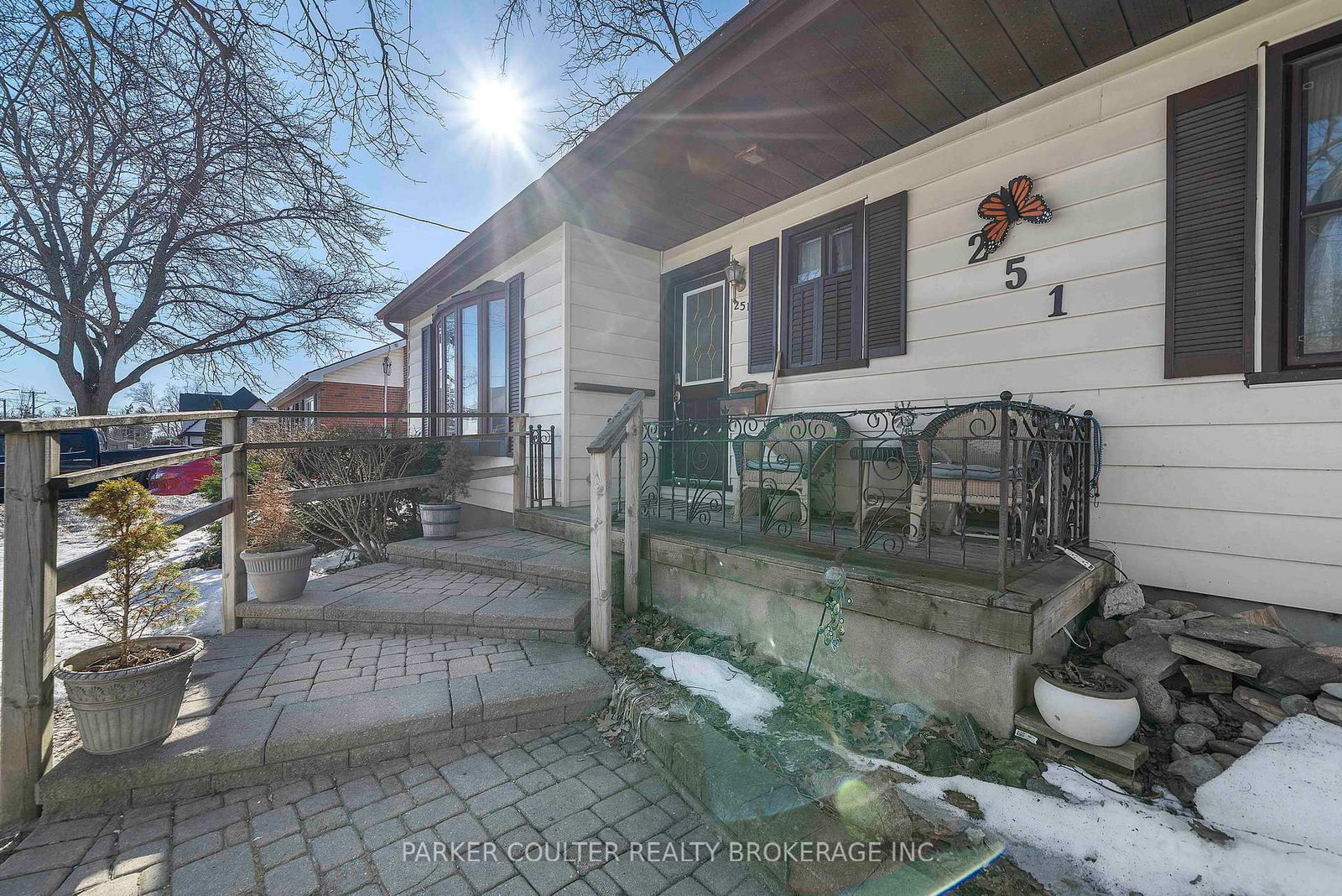 Detached House for sale at 251 Codrington Street, Barrie, Ontario, L4M 1S6 - Codrington - MLS: S12955498