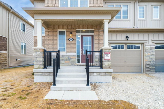 69 Central Square Boulevard