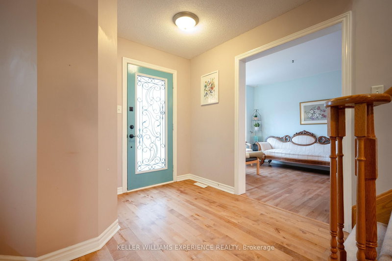 43 Dunnett Dr, Barrie, L4N 0J7 | Image 3