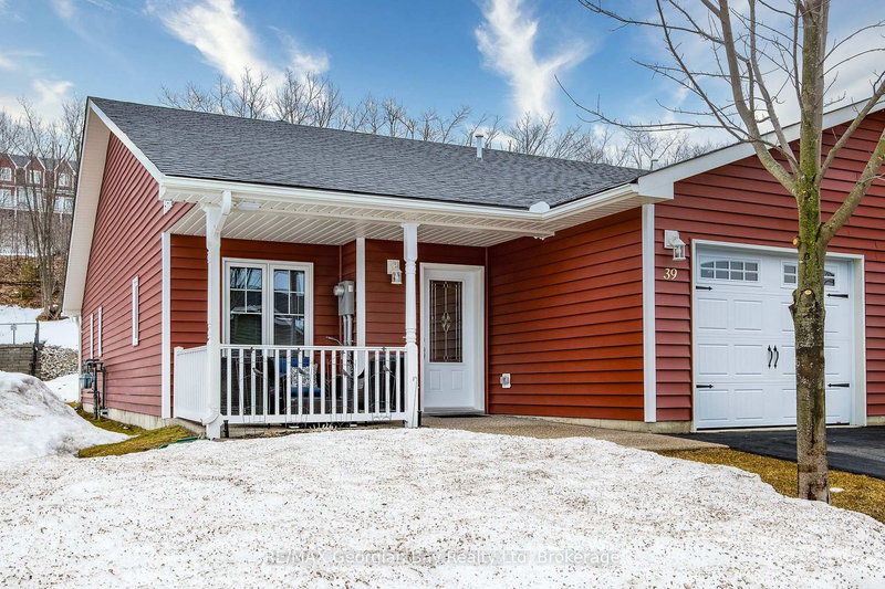 home for sale on 39 Chamberlain Crescent