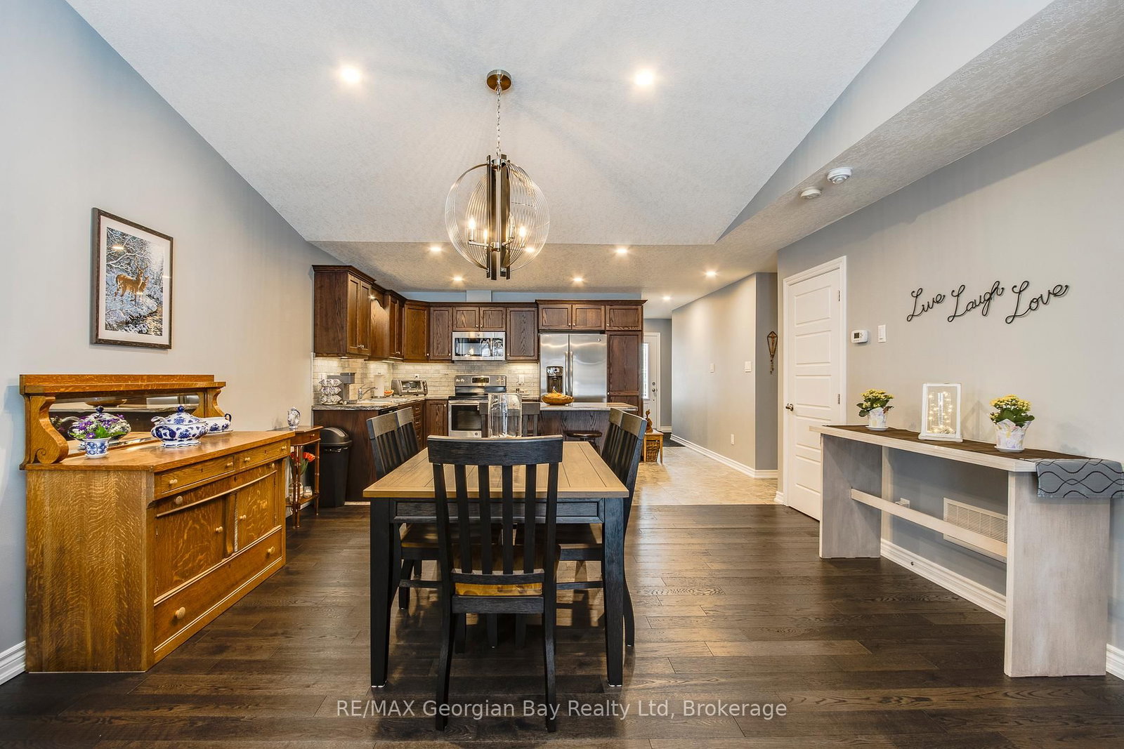 39 Chamberlain Crescent • Penetanguishene, ON photo 9