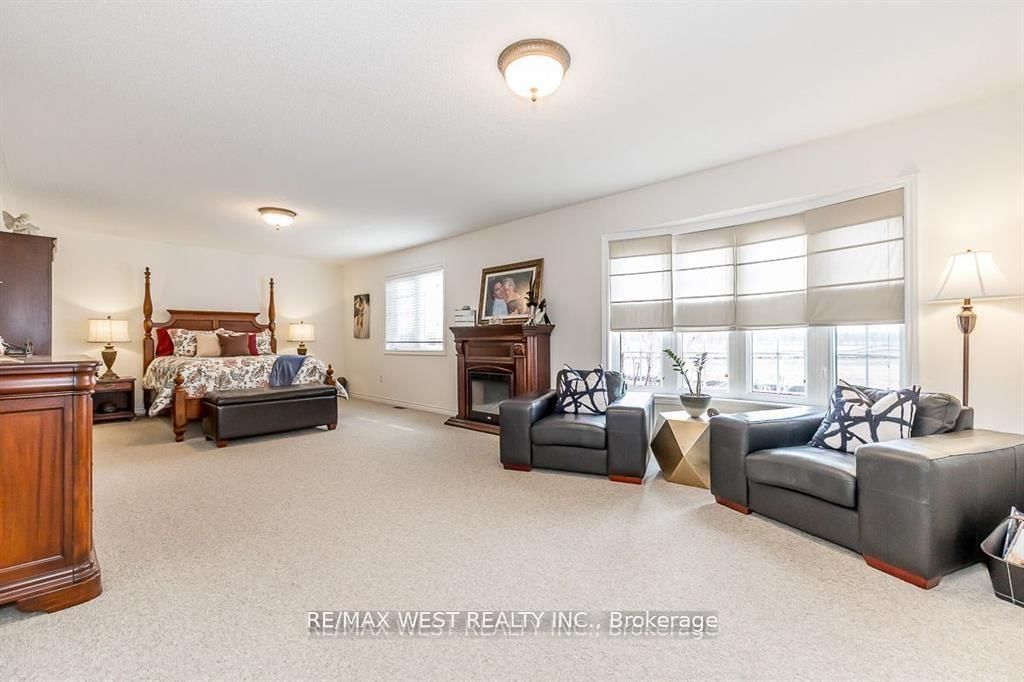 Detached House for sale at 118 Succession Crescent, Barrie, Ontario, L4M 7G7 - Innis-Shore - MLS: S12957806