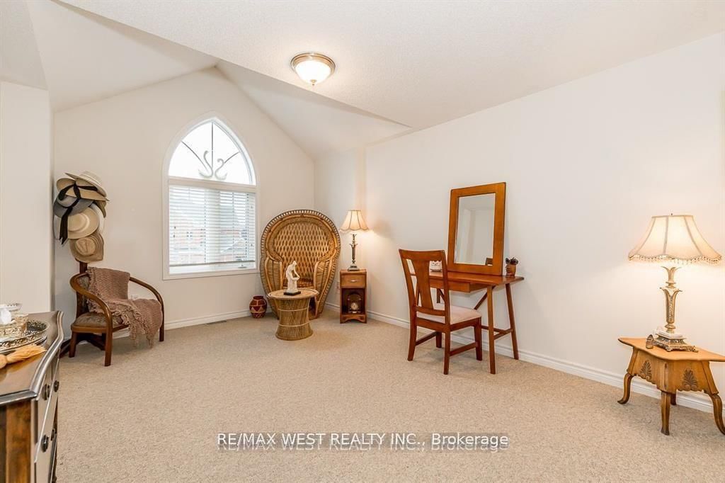 Detached House for sale at 118 Succession Crescent, Barrie, Ontario, L4M 7G7 - Innis-Shore - MLS: S12957806