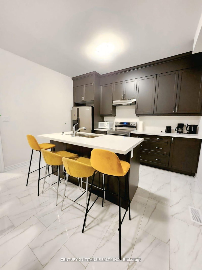 63 Nicort Rd, Wasaga Beach, L9Z 0M9 | Image 2