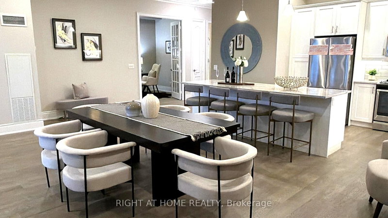 705 - 90 Orchard Point Rd, Orillia, L3V 8K4 | Image 2