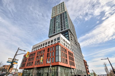 2502 - 39 Mary St | Barrie | Image