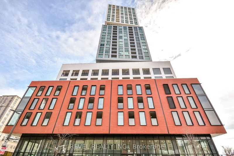 2502 - 39 Mary St, Barrie, L4N 1S9 | Image 2