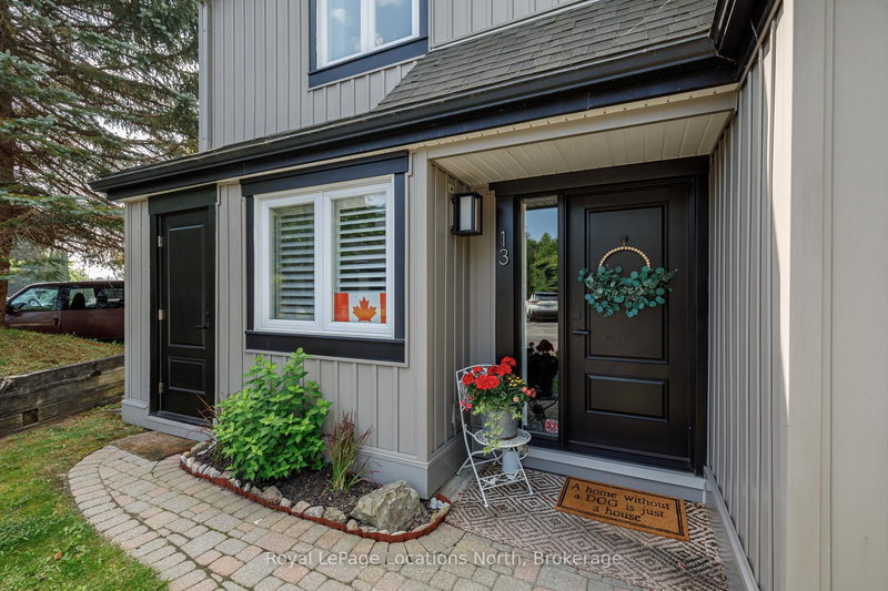 13 - 5 Harbour St E, Collingwood, L9Y 5C5 | Image 2