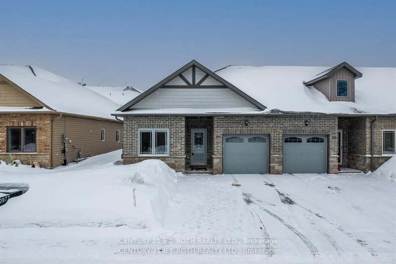 251 Lucy Lane, Orillia, L3V 0G3 | Image 2