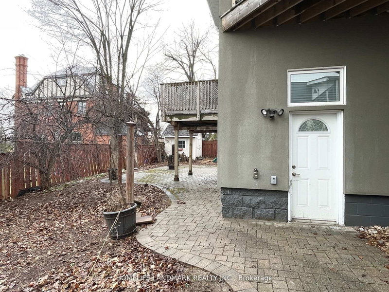 Lower - 119 Blake St, Barrie, L4M 1K2 | Image 3