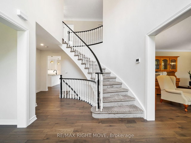 1998 Voyageur Circle