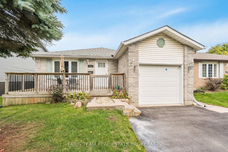24 Laurie Cres, Barrie, L4M 6C7 | Image 3