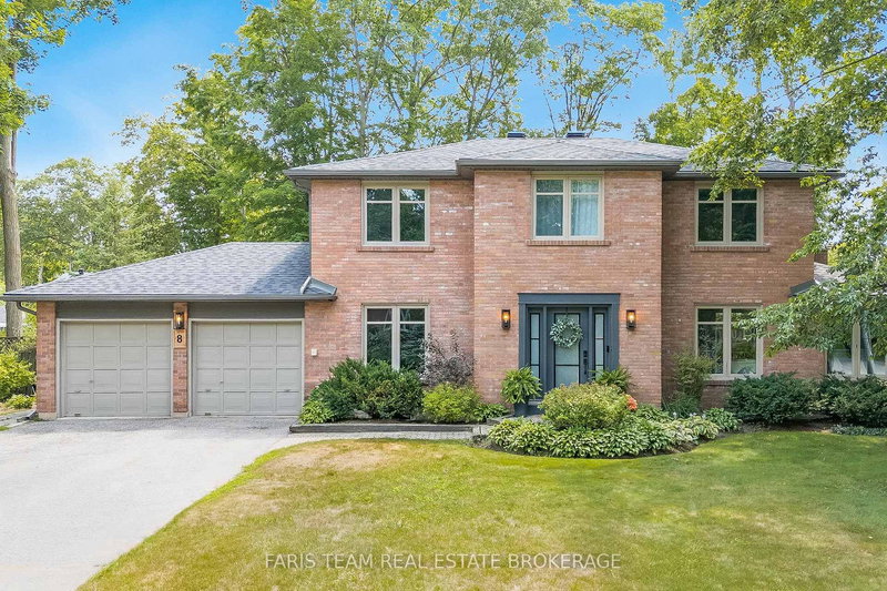 8 Malta Cres, Springwater, L9X 0P2 | Image 2