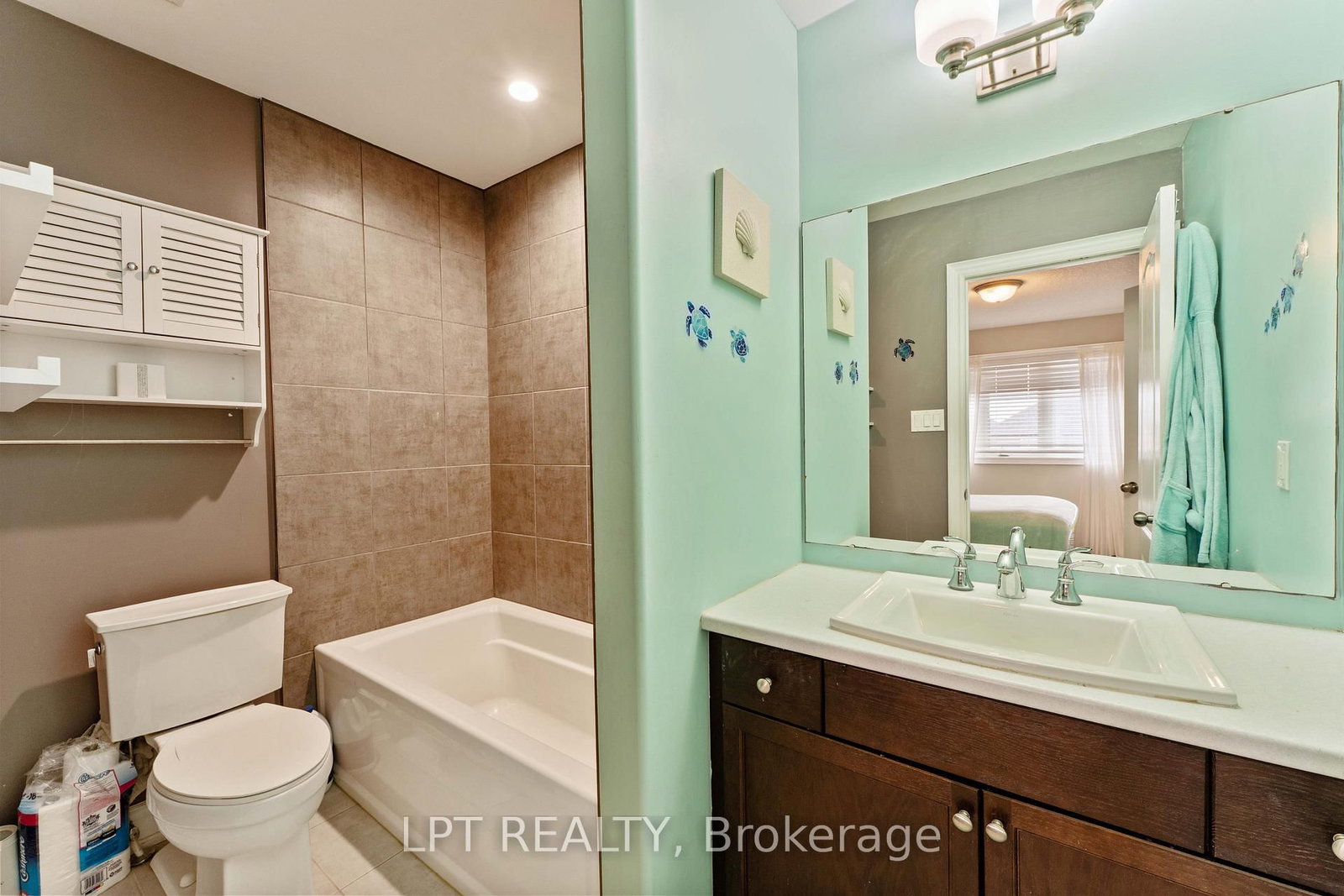 Detached House for sale at 82 Nathan Crescent, Barrie, Ontario, L4N 0S4 - Painswick South - MLS: S12963650