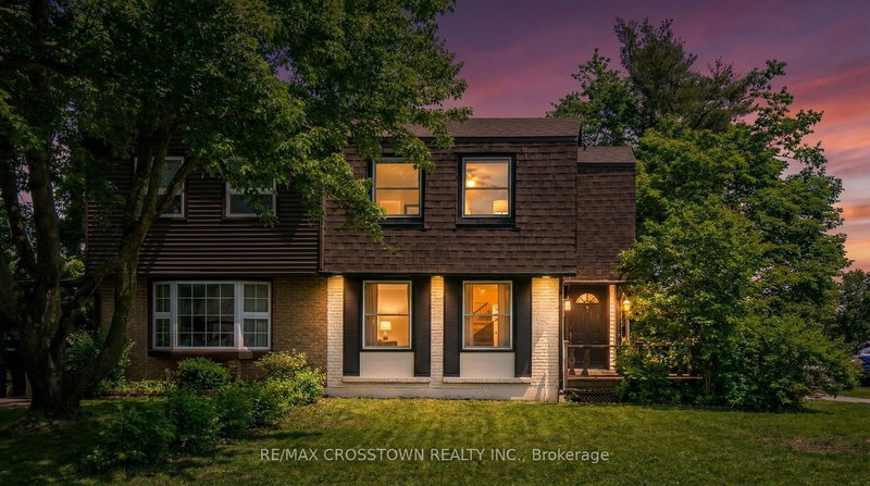 34 Kipling Pl, Barrie, L4N 4W1 | Image 2